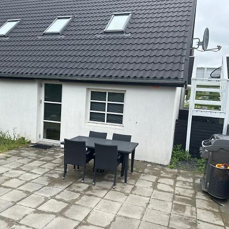 2 Bedroom Apartment Near The Sea 齐斯维勒莱厄 外观 照片