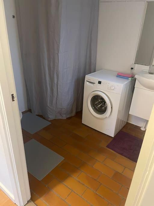 2 Bedroom Apartment Near The Sea 齐斯维勒莱厄 外观 照片